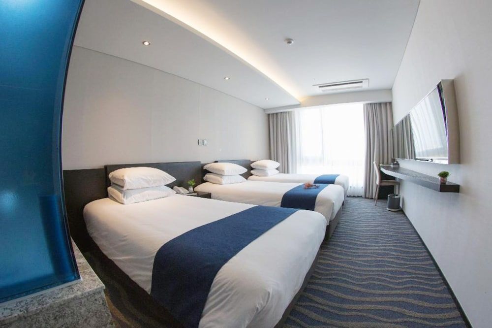 undefined Gloucester Hotel Jeju 10