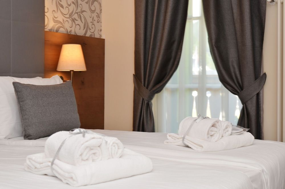 X Alp Hotel Comfort Triple Room, Balcony, Mountain View 2