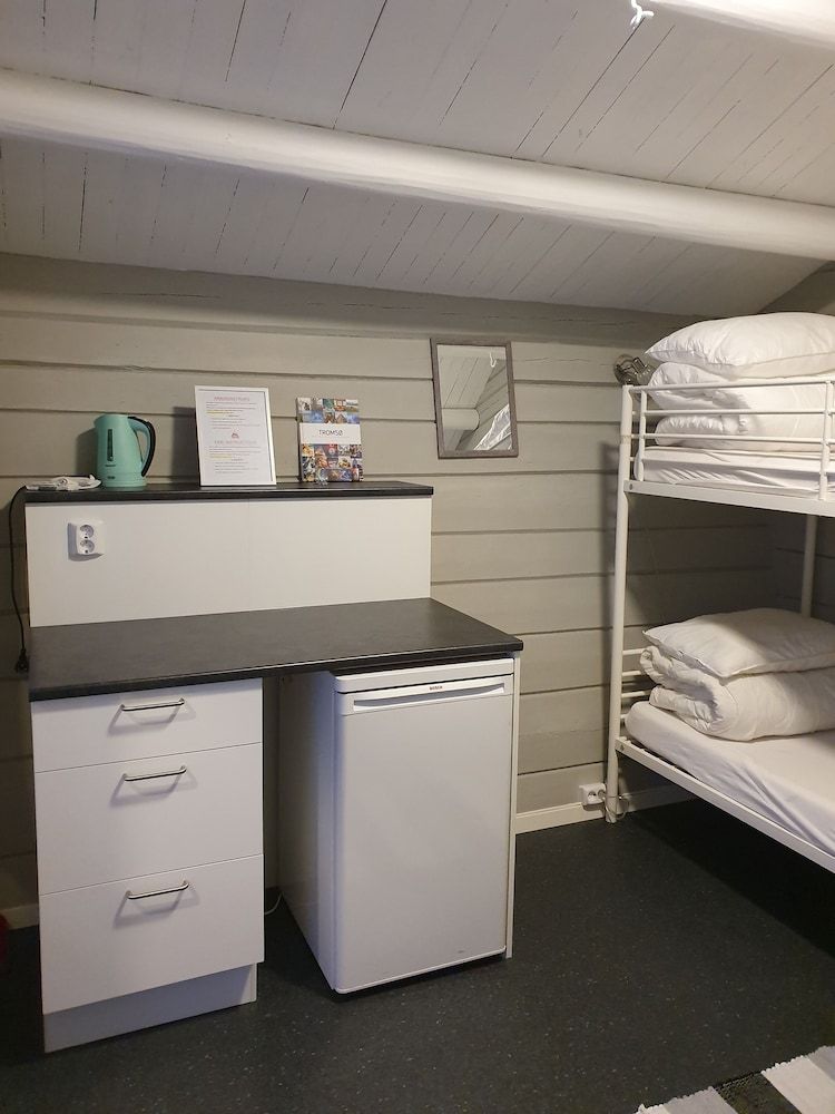 Tromsø Lodge & Camping Economy Cabin 2