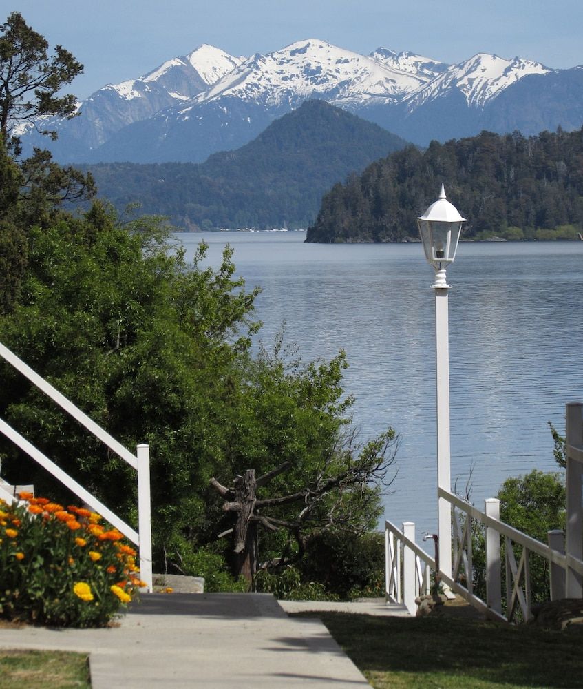 Las Gaviotas Premium Apartment, 2 Bedrooms, Lake View 4