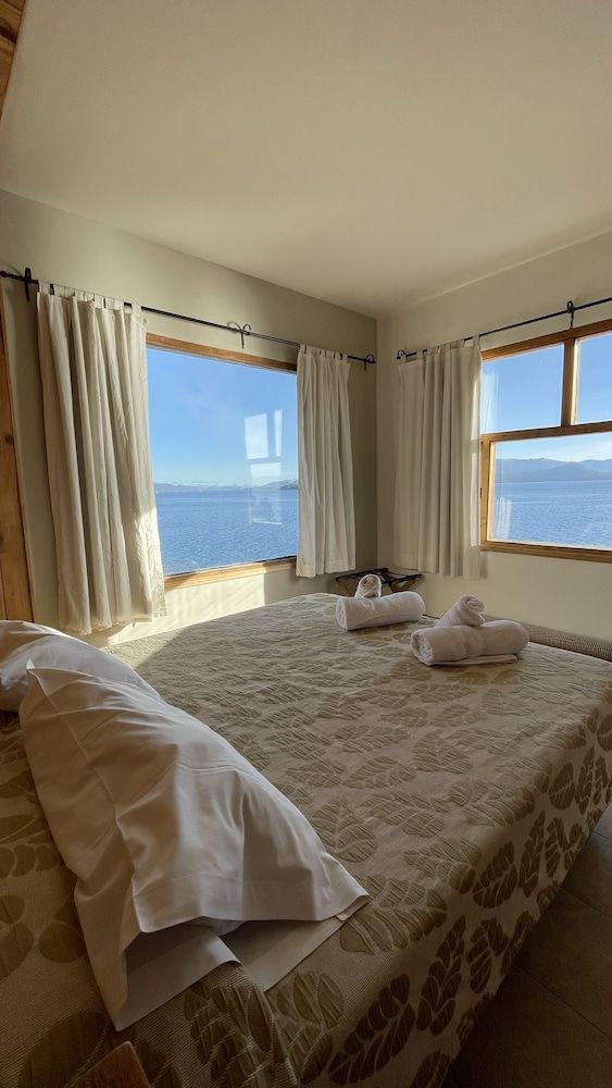 Las Gaviotas Superior Apartment, 1 Bedroom, Lake View 6