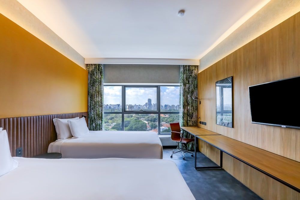 undefined Hilton Garden Inn Rebouças 3