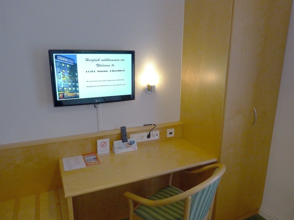 undefined Hotel Wurms 9