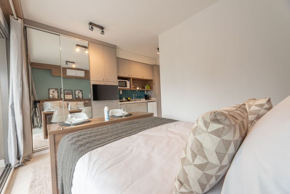 Charlie Vitrali Moema Studio 6