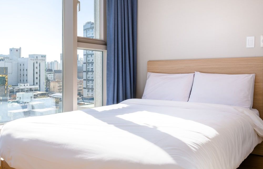 Hi Residences Standard Studio, 1 Double Bed 2