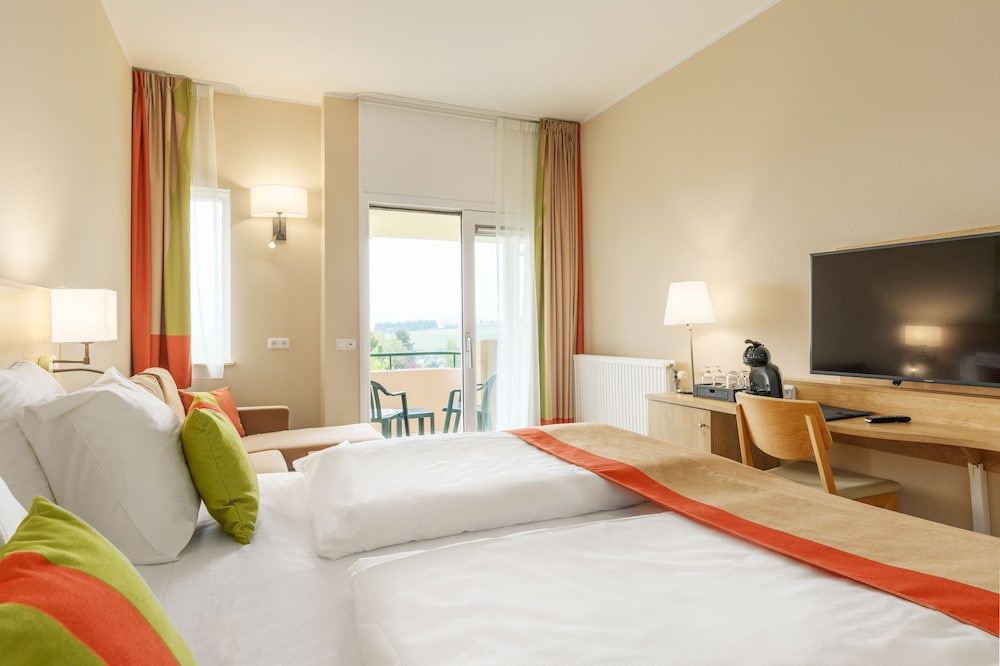 Hotel Hochsauerland by Center Parcs Premium Room, 1 Bedroom (Renewed) 2