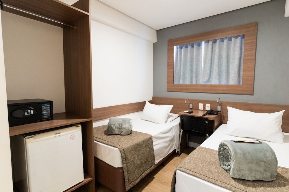 Hotel Mega Polo Standard Twin Room