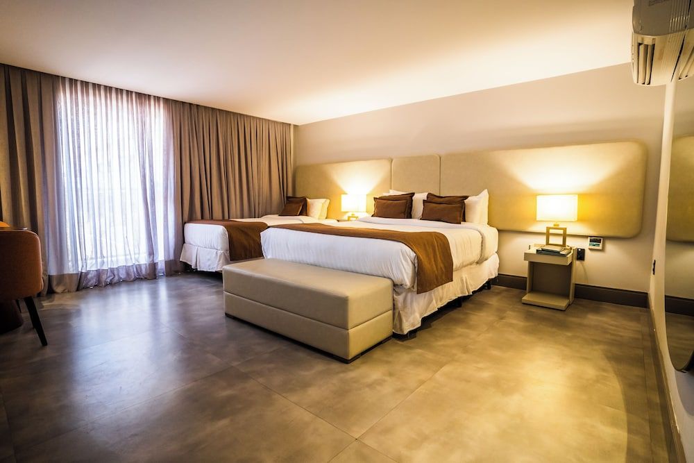 Executive Studio Suite, 2 Queen Beds, Beach View