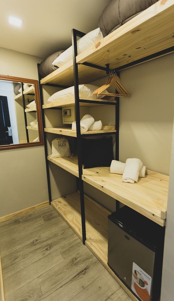 Hotel Ecomax Superior Quadruple Room 4