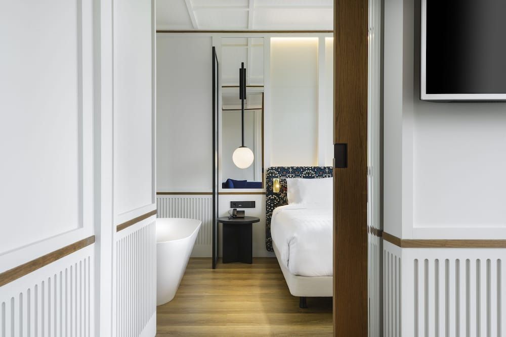 Hotel Tres Reyes San Sebastian Suite 5