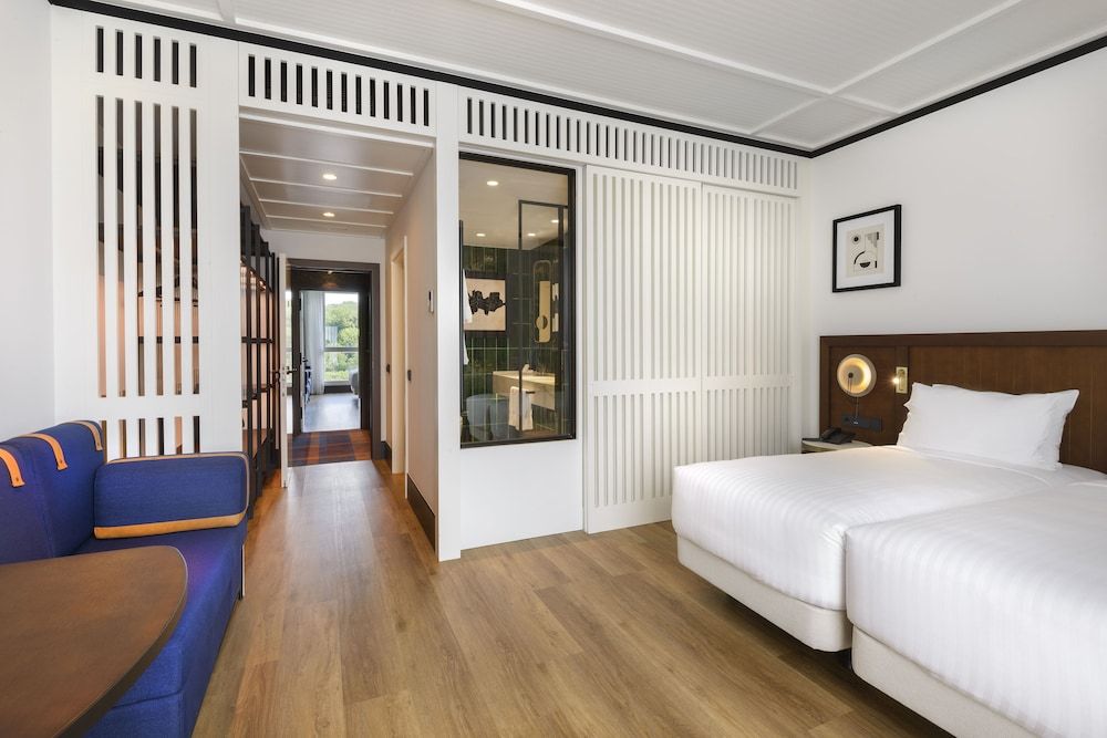 Hotel Tres Reyes San Sebastian Family Room 8