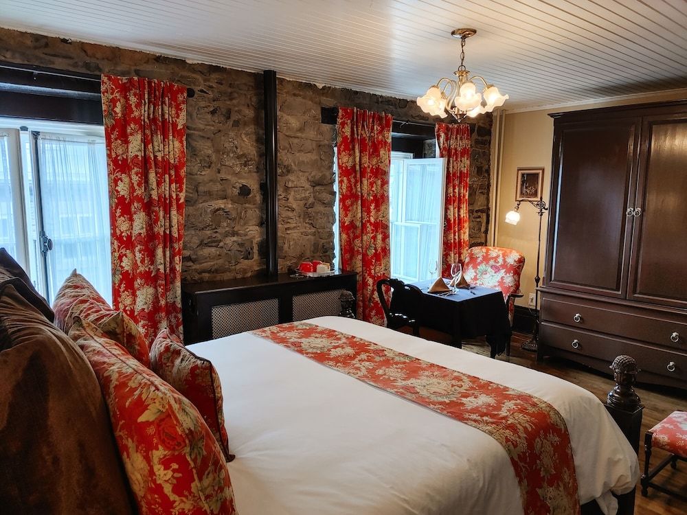 undefined Hôtel Le Clos Saint-Louis - Par Aneyro 8