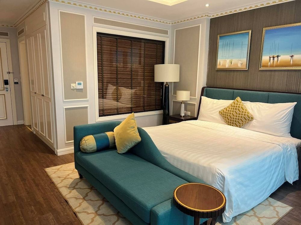 Club Room, Bay View