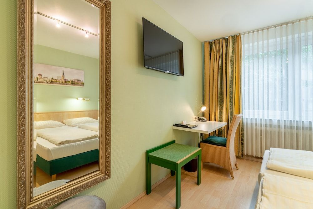 Hotel Arosa - Düsseldorf Oberkassel Double Room 4
