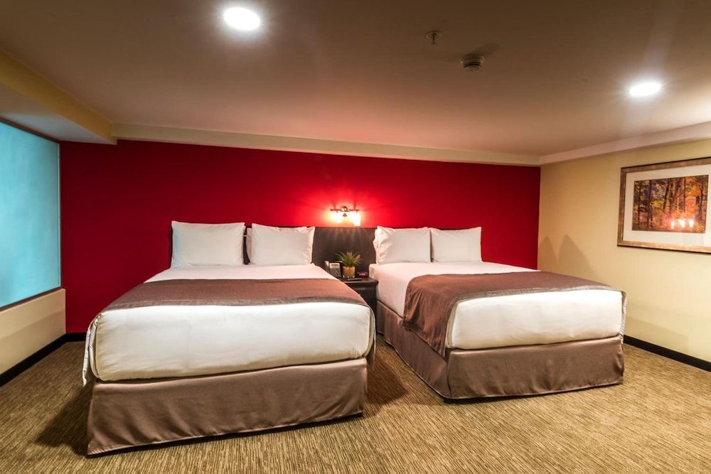 Urban Green Hotel & Suites Standard Double Room, Ensuite - No Window 2