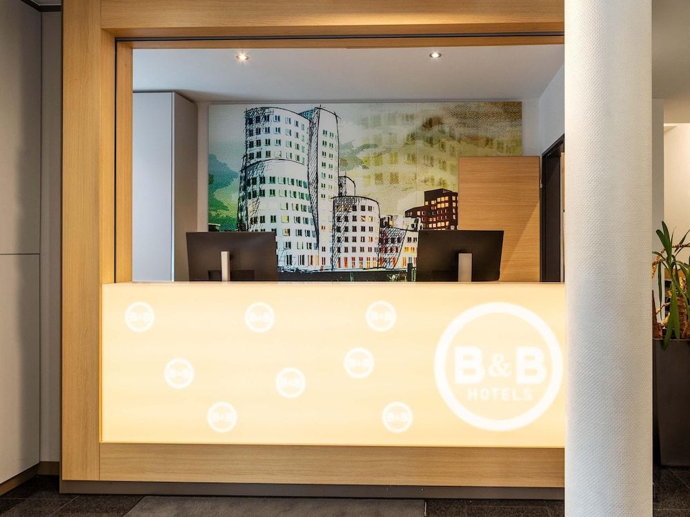 undefined B&B Hotel Düsseldorf City-Süd 7
