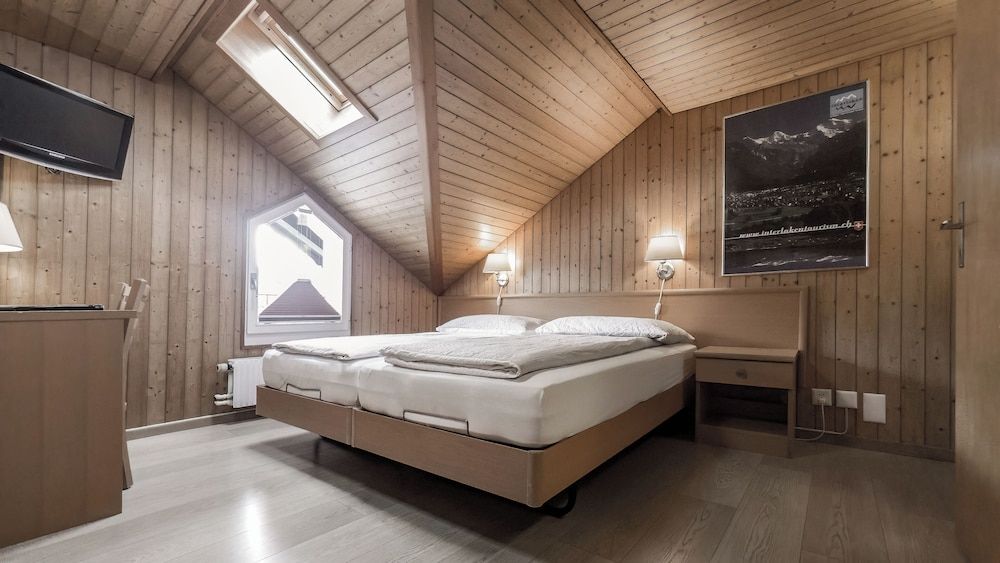 Economy Twin Room