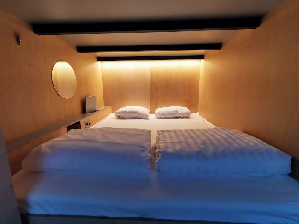 Green Marmot Capsule Hotel Zurich Double Capsule Mixed