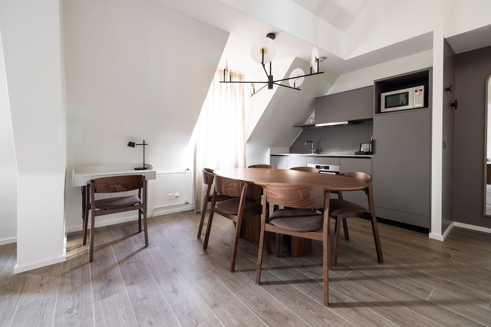 EMA House Serviced Apartments Unterstrass Superior Duplex, 3 Bedrooms, Non Smoking, 2 Bathrooms 4