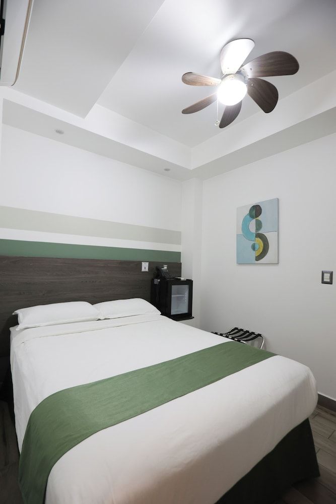 Hotel Cultura Plaza Standard Double Room 32