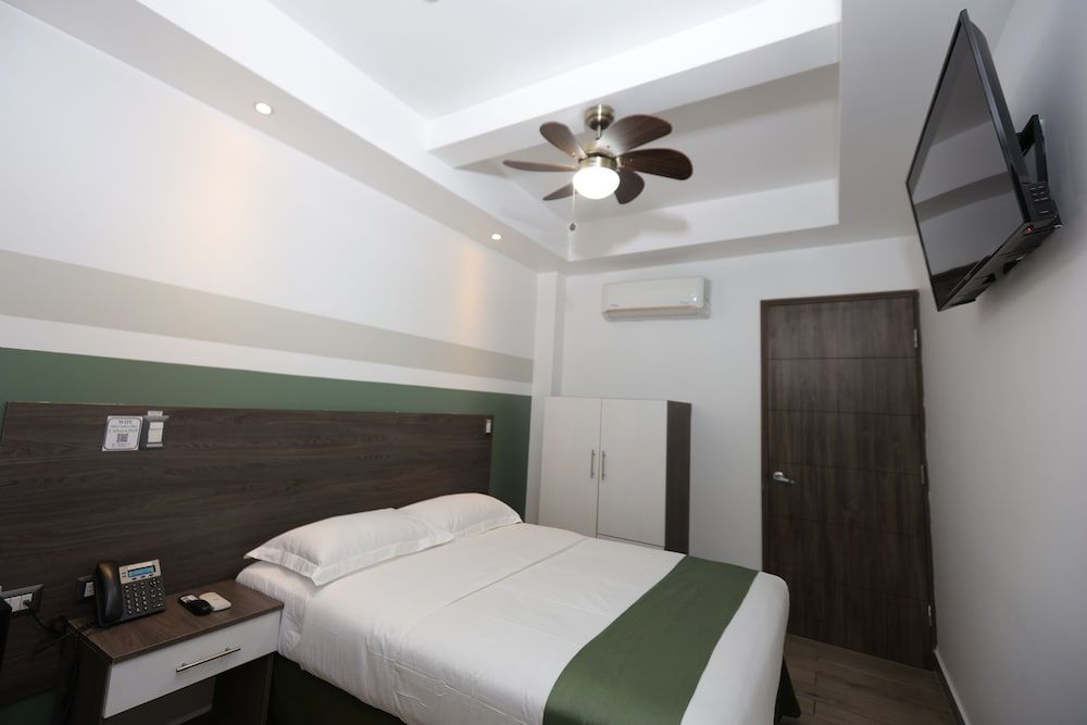 Hotel Cultura Plaza Standard Double Room 28