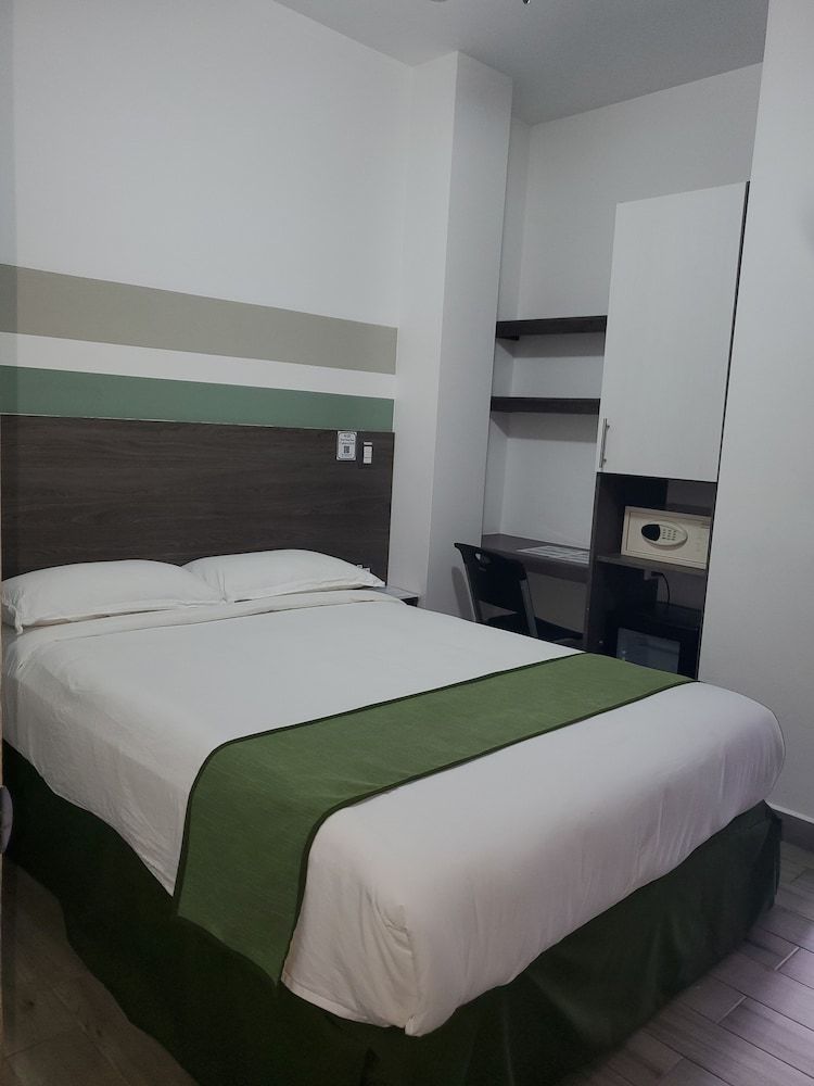 Hotel Cultura Plaza Standard Double Room 33