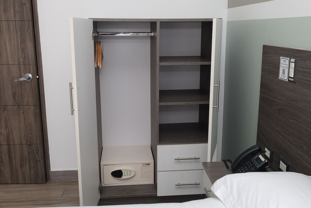 Hotel Cultura Plaza Standard Double Room 59