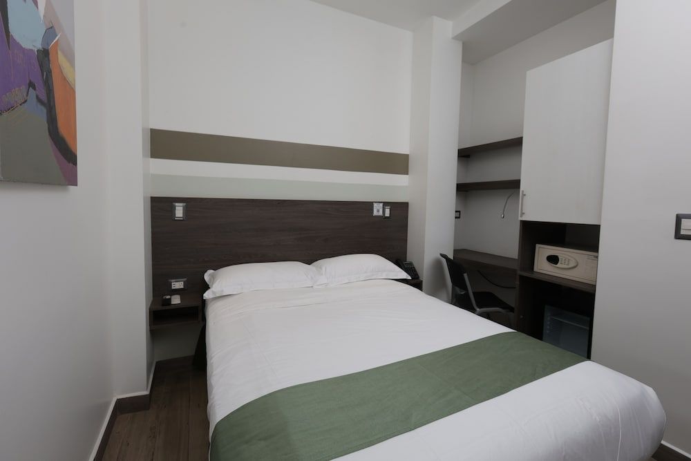 Hotel Cultura Plaza Standard Double Room 20