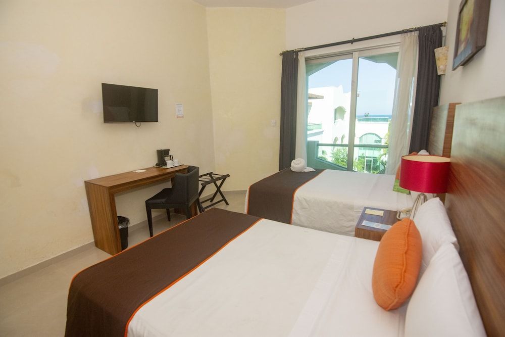 Hotel Playa Caracol Double Room, 2 Double Beds 2