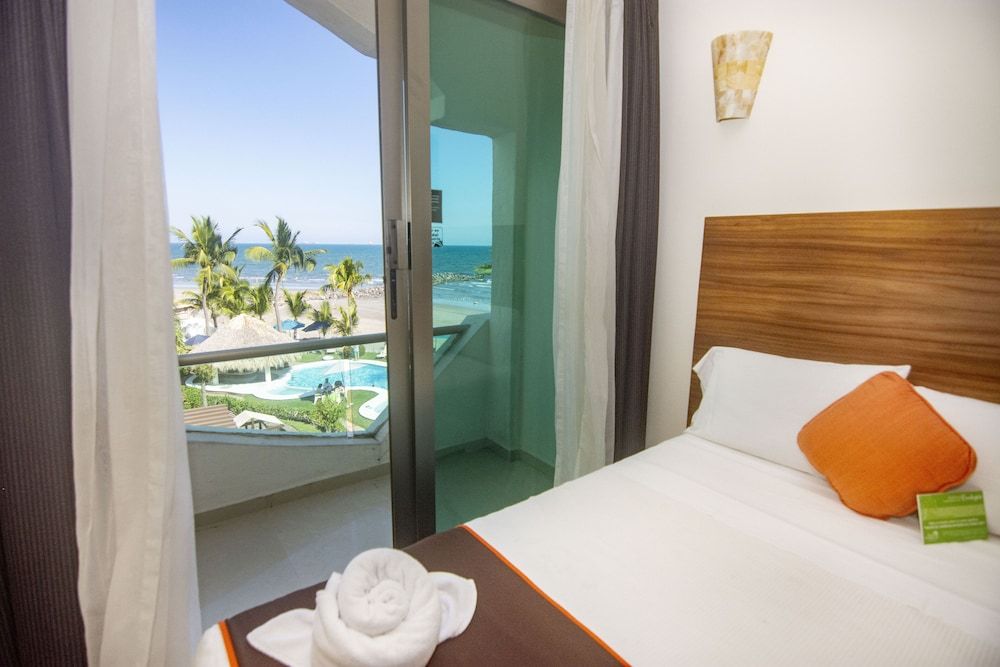Hotel Playa Caracol Room, 1 King Bed 2