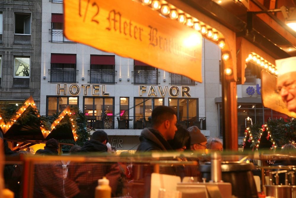 undefined Hotel Favor 2