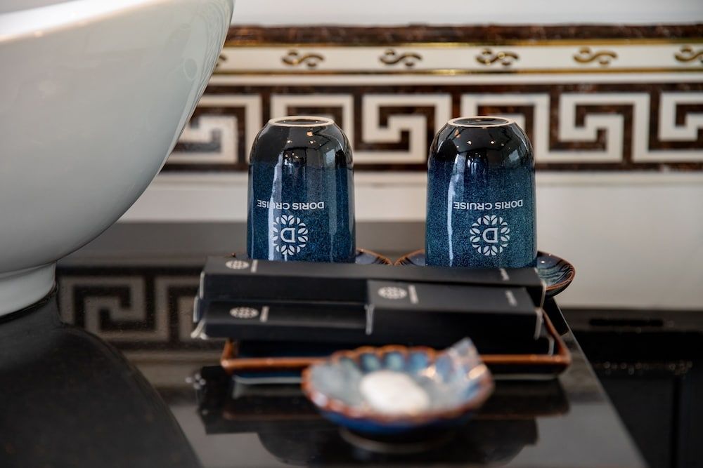 undefined Doris Cruise 9