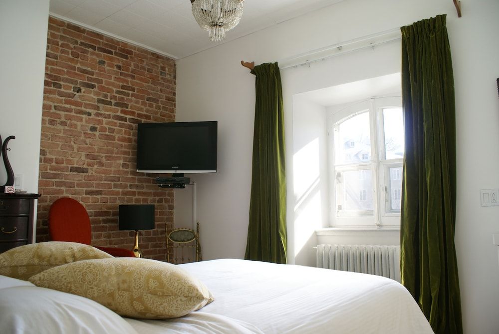 Hôtel Marie-Rollet Standard Double Room 2