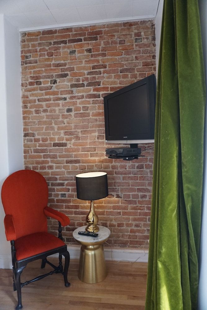 Hôtel Marie-Rollet Standard Double Room 5