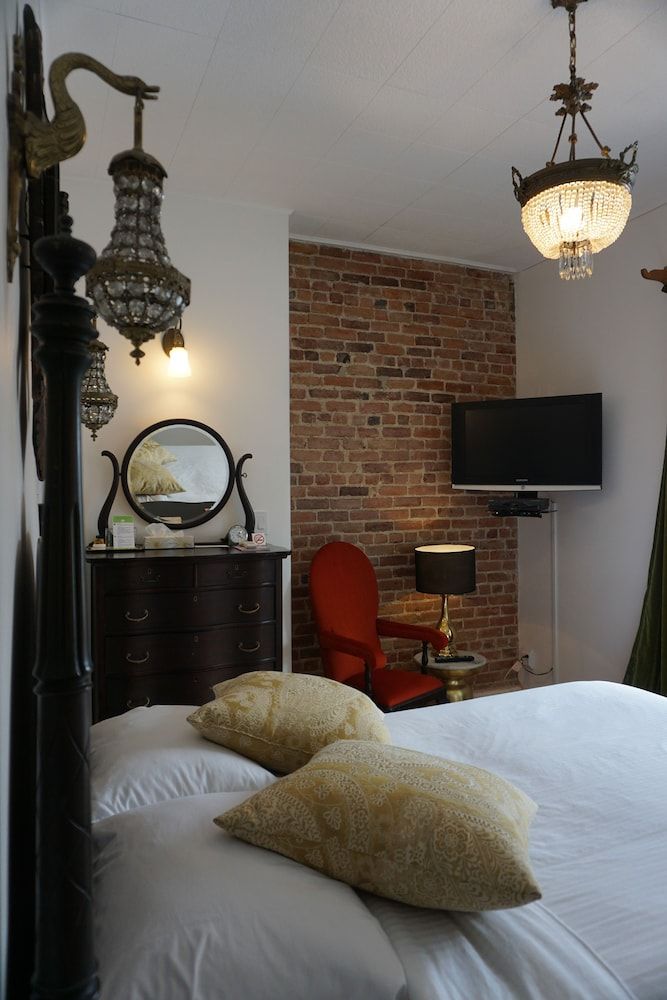 Hôtel Marie-Rollet Standard Double Room 4