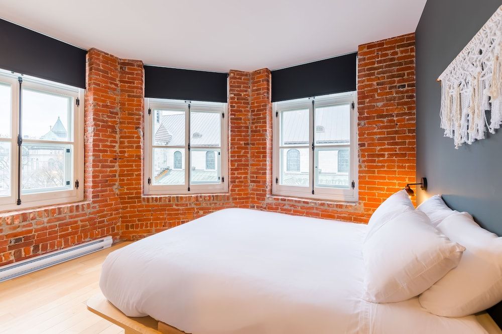 Les Lofts du Trésor - By Les Lofts Vieux-Quebec Apartment, 2 Bedrooms, City View (T301) 5