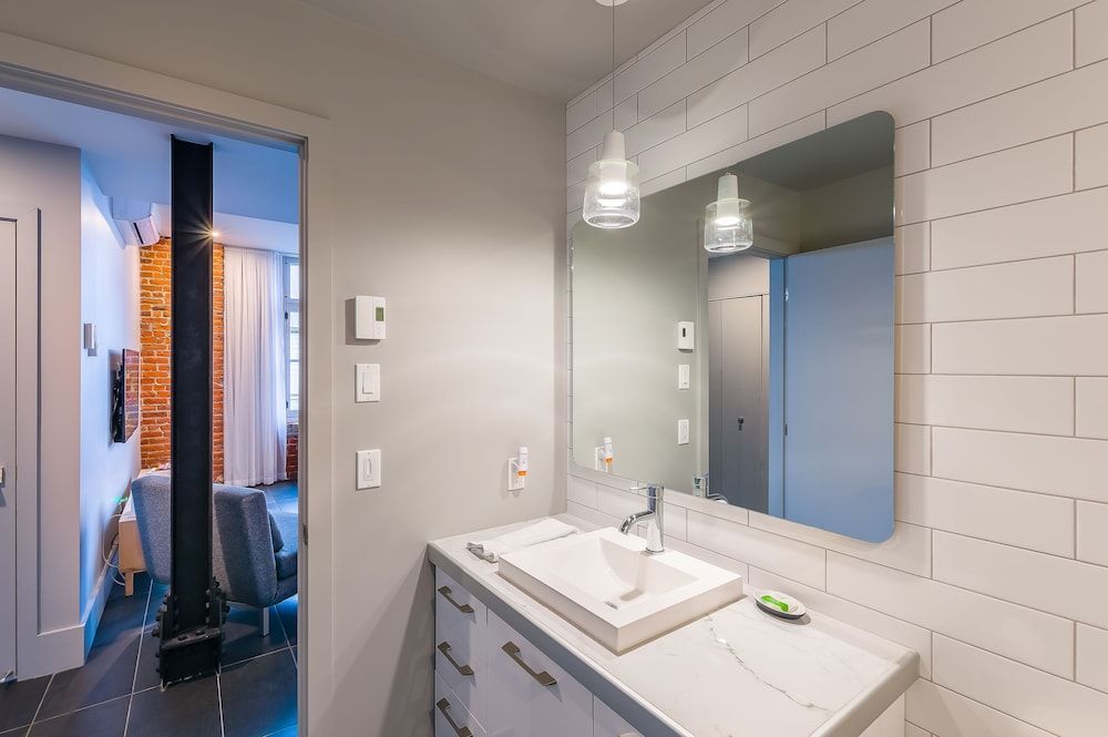 Les Lofts du Trésor - By Les Lofts Vieux-Quebec Apartment, 2 Bedrooms, City View (T301) 8