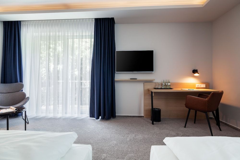 Hotel Wittorf Family Room (4 adults) 8