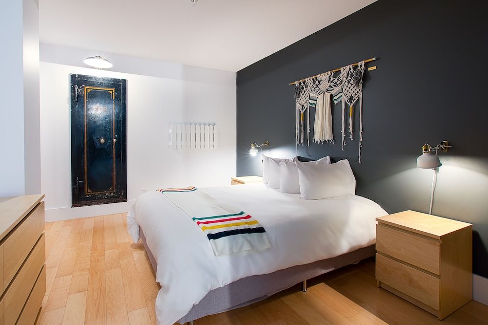 Les Lofts St-Joseph - By Les Lofts Vieux-Quebec Loft, 2 Bedrooms (202) 6