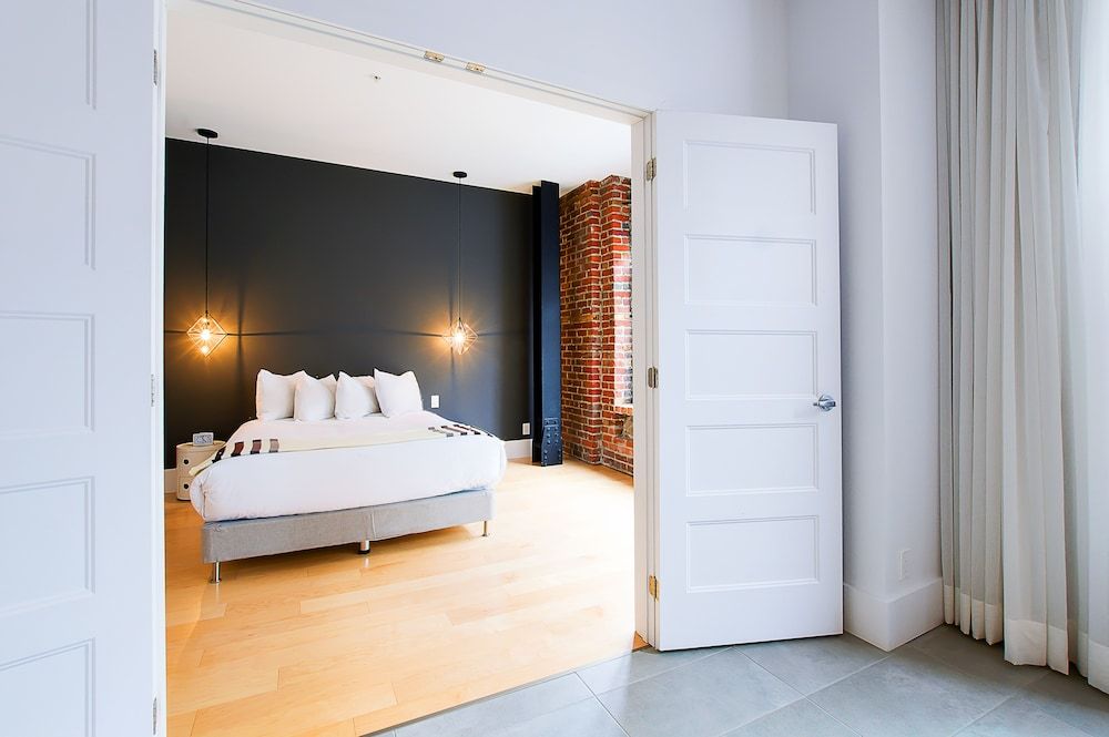 Les Lofts St-Joseph - By Les Lofts Vieux-Quebec Apartment, 2 Bedrooms (101) 2
