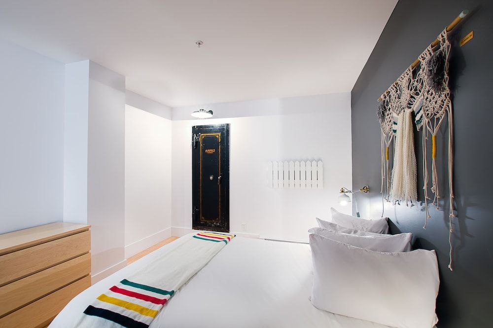 Les Lofts St-Joseph - By Les Lofts Vieux-Quebec Loft, 2 Bedrooms (202) 2