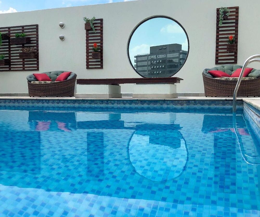 undefined Leques Brasil Hotel Escola