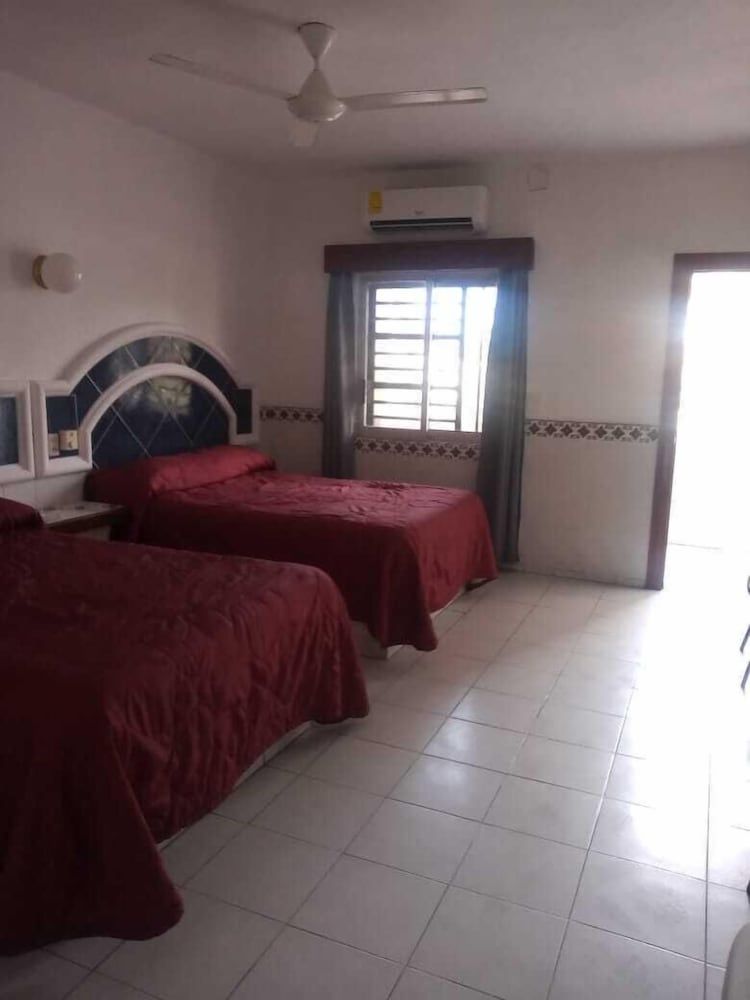 Hotel San Diego Standard Room, 2 Double Beds 6