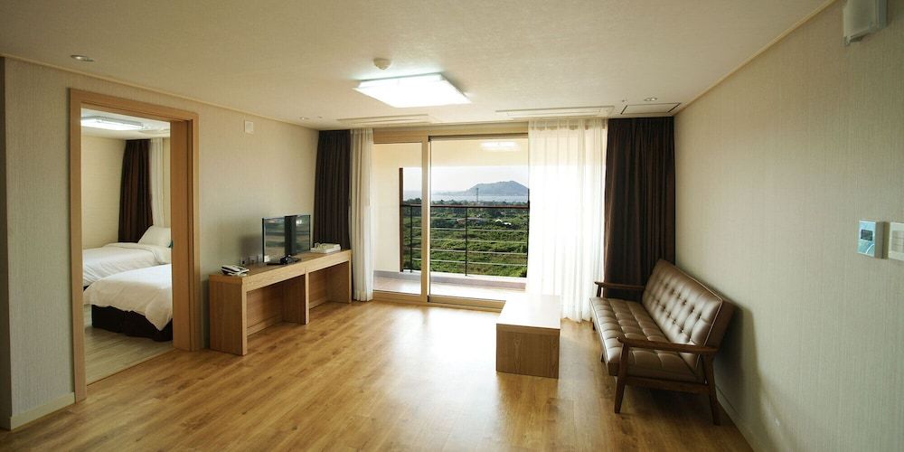 undefined Hi Jeju Hotel 3