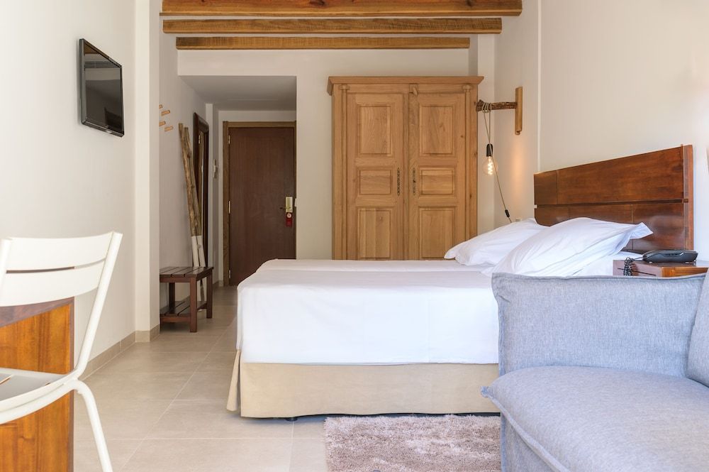 Hotel Es Port Superior Double Room Single Use, Terrace (Spa access) 2