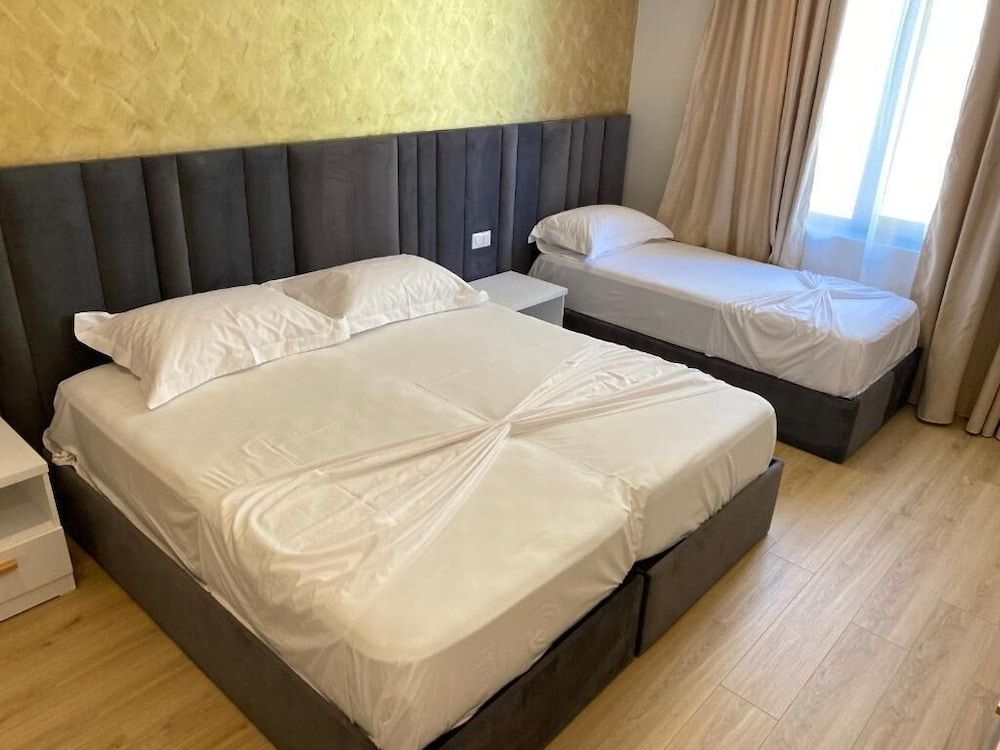 Hotel Alion Triple Room 3