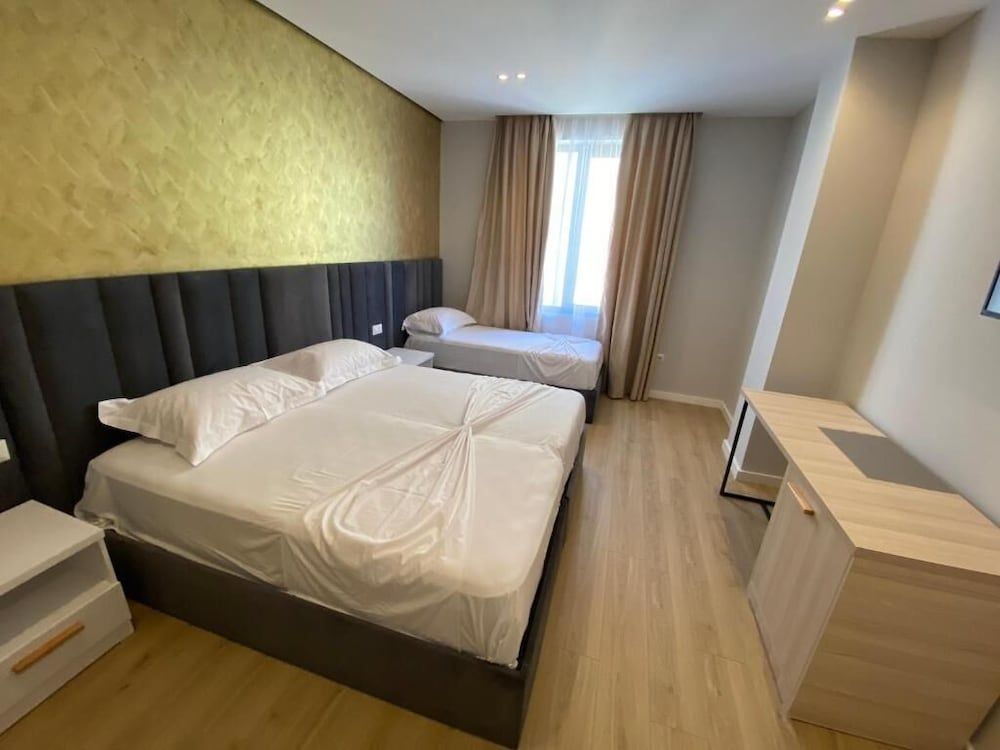 Hotel Alion Triple Room 2