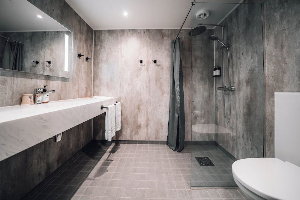 Blue Hotel Fagrilundur - On The Golden Circle Double or Twin Room 9