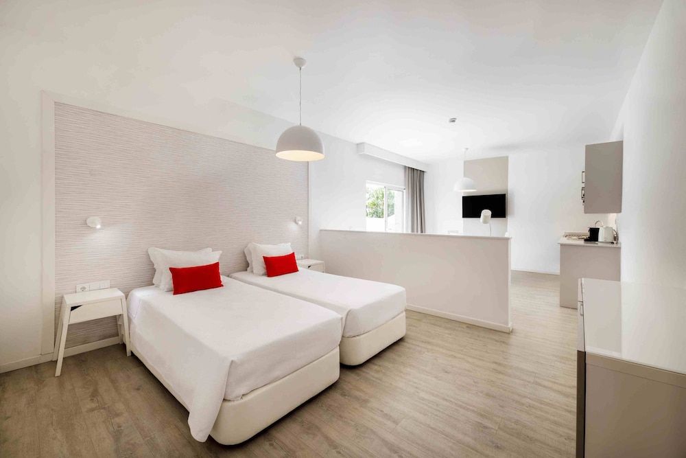 Premium Studio, Garden Area