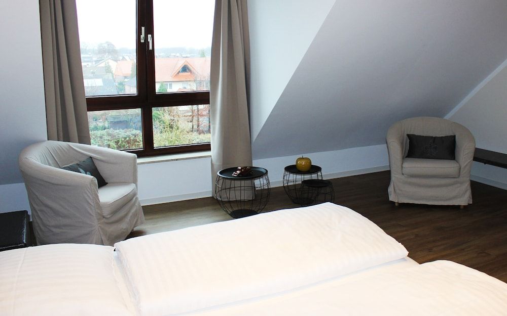 Hotel Victoria Double Room (Parkside) 6